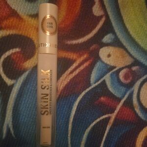 Skin Silk Under Eye Brightener & Concealer By Revolution